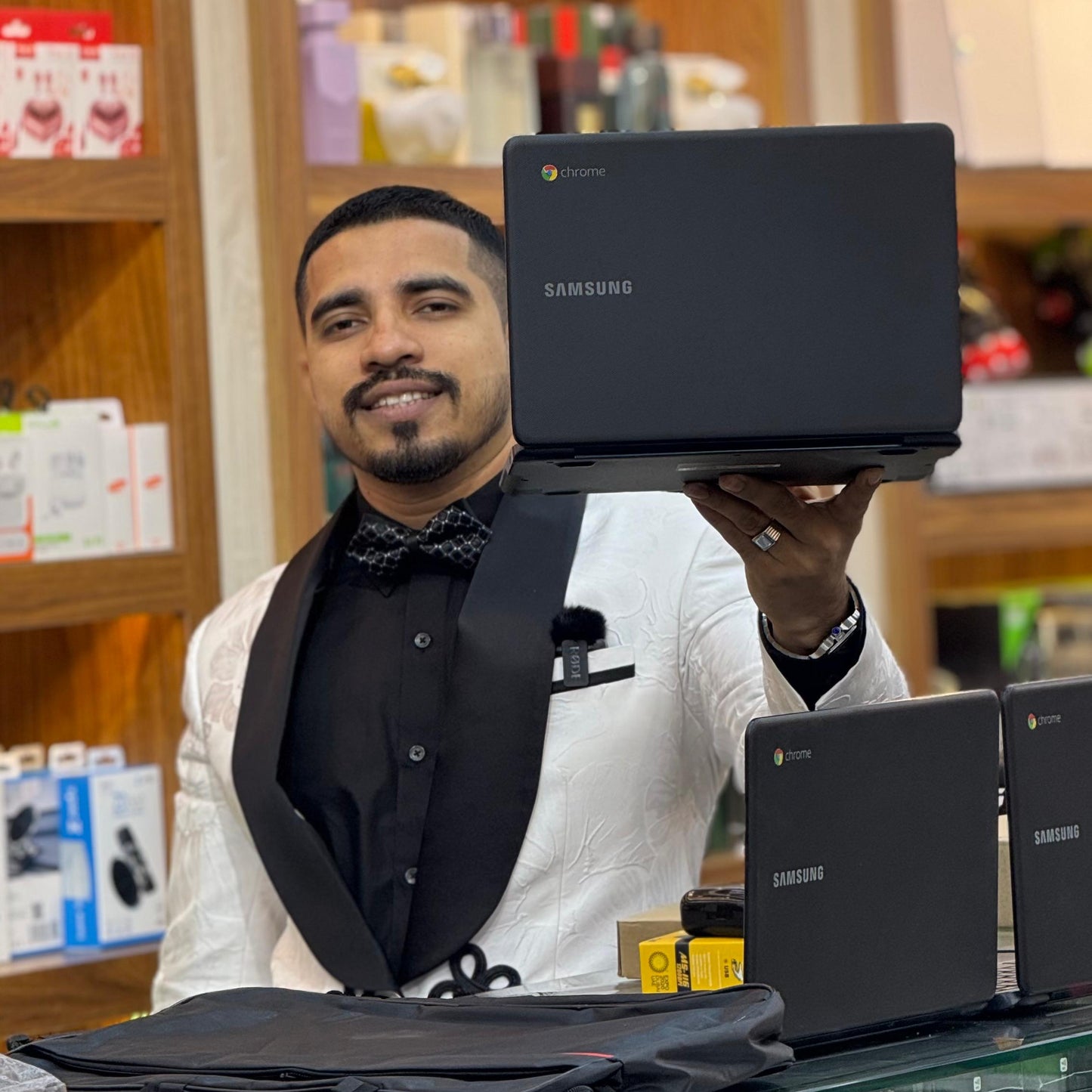 Samsung Chromebook A01US 11.6" 4GB 16GB | Play Store Supported